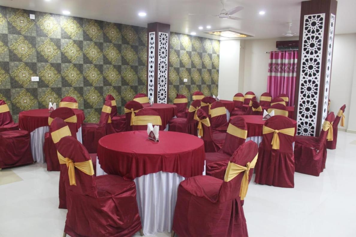 Hotel Golden Tulip Purnia Exterior foto
